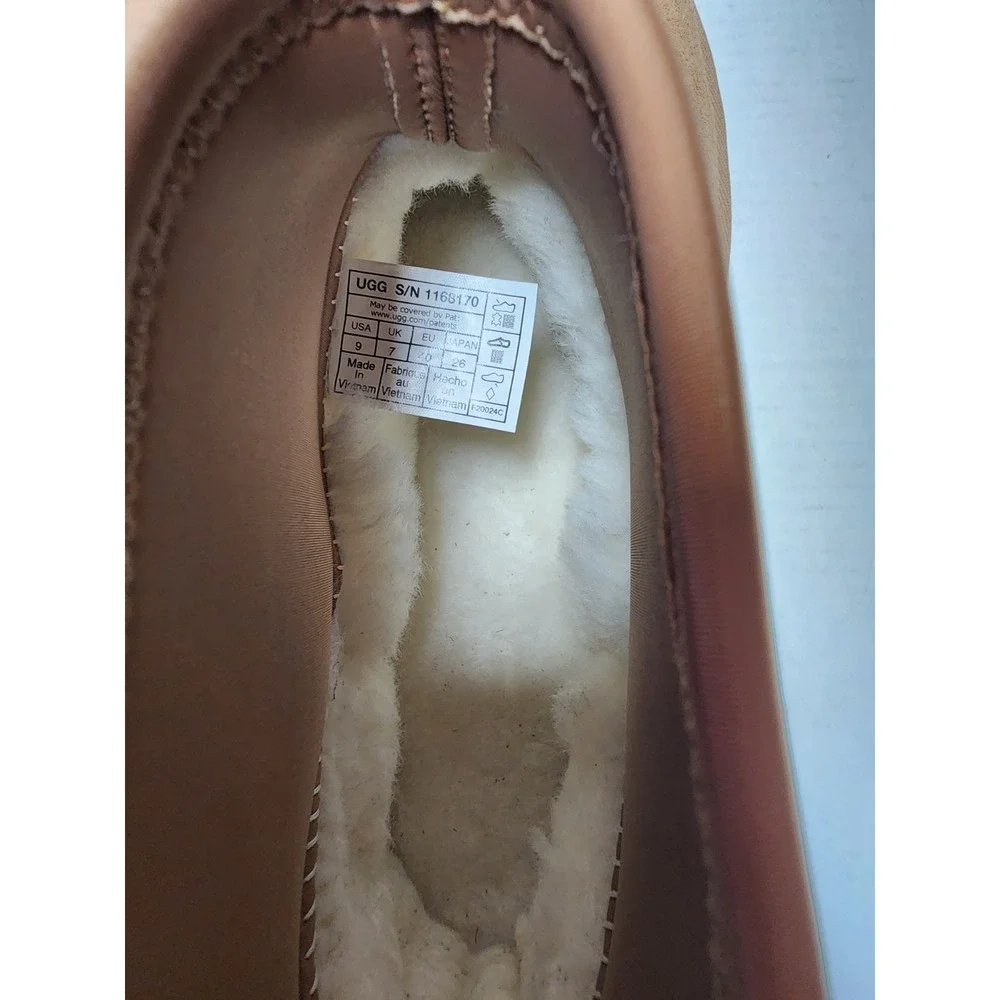 UGG classic mini